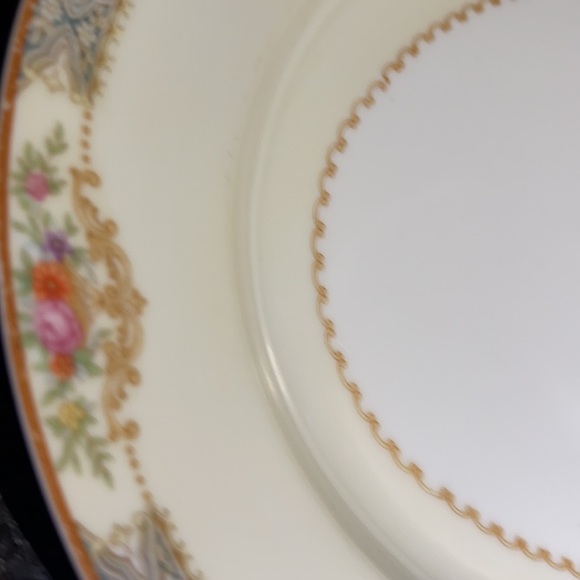 14-inch “Annette” Oval Serving Platter by ROSE China - Picture 7 of 11